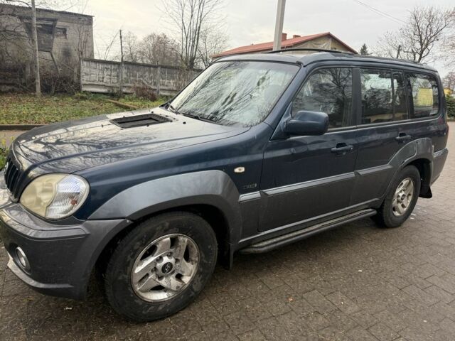 Серый Хендай Терракан, объемом двигателя 2.9 л и пробегом 281 тыс. км за 2300 $, фото 1 на Automoto.ua