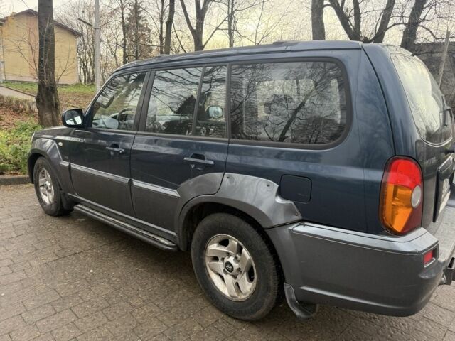 Серый Хендай Терракан, объемом двигателя 2.9 л и пробегом 281 тыс. км за 2300 $, фото 2 на Automoto.ua