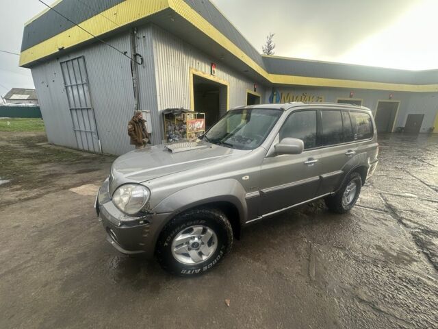 Серый Хендай Терракан, объемом двигателя 0 л и пробегом 347 тыс. км за 3100 $, фото 10 на Automoto.ua