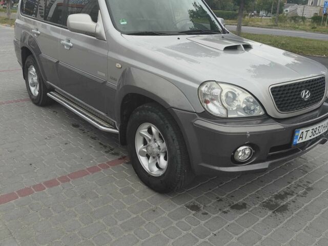 Сірий Хендай Терракан, об'ємом двигуна 2.9 л та пробігом 210 тис. км за 6200 $, фото 2 на Automoto.ua