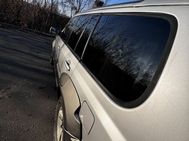 Серый Хендай Терракан, объемом двигателя 2.9 л и пробегом 245 тыс. км за 3000 $, фото 3 на Automoto.ua