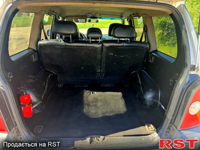 Серый Хендай Терракан, объемом двигателя 2.9 л и пробегом 375 тыс. км за 3700 $, фото 3 на Automoto.ua