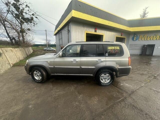 Серый Хендай Терракан, объемом двигателя 0 л и пробегом 347 тыс. км за 3100 $, фото 9 на Automoto.ua