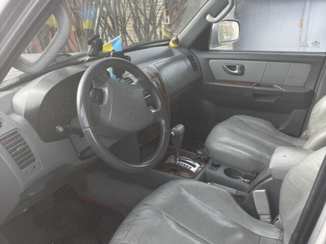 Серый Хендай Терракан, объемом двигателя 2.9 л и пробегом 245 тыс. км за 3000 $, фото 9 на Automoto.ua