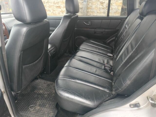 Серый Хендай Терракан, объемом двигателя 2.9 л и пробегом 200 тыс. км за 3600 $, фото 4 на Automoto.ua