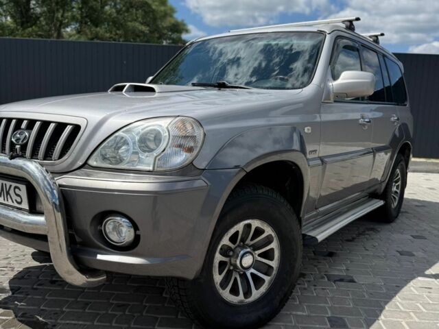 Хендай Терракан 2005 в Доброполье на Automoto.ua Серый Хендай Терракан, объемом двигателя 3 л и пробегом 250 тыс. км за 4300 $, фото 3 на Automoto.ua