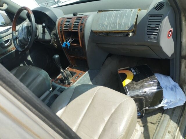 Серый Хендай Терракан, объемом двигателя 9 л и пробегом 90 тыс. км за 1900 $, фото 1 на Automoto.ua