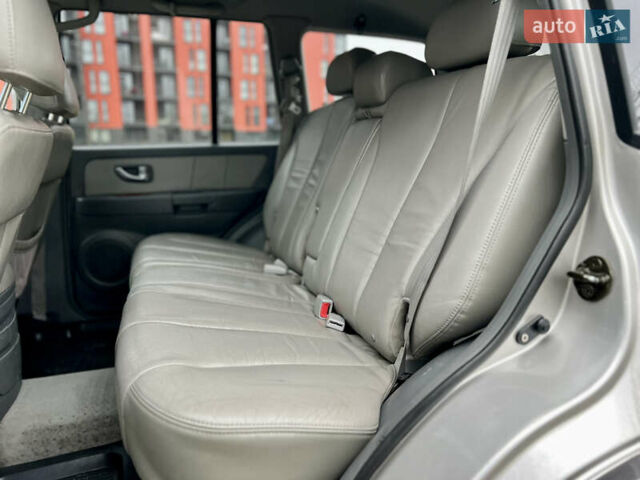 Серый Хендай Терракан, объемом двигателя 2.9 л и пробегом 265 тыс. км за 6999 $, фото 32 на Automoto.ua
