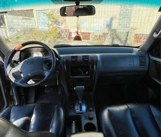 Хендай Терракан 2006 у Славянске на Automoto.ua Сірий Хендай Терракан, об'ємом двигуна 2.9 л та пробігом 377 тис. км за 3500 $, фото 8 на Automoto.ua