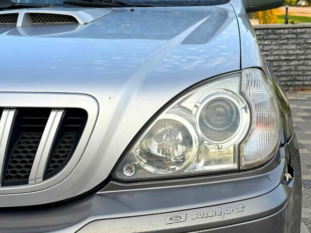 Серый Хендай Терракан, объемом двигателя 2.9 л и пробегом 300 тыс. км за 3700 $, фото 2 на Automoto.ua