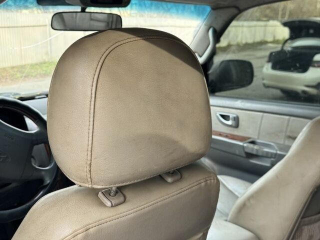 Серый Хендай Терракан, объемом двигателя 0 л и пробегом 200 тыс. км за 2200 $, фото 8 на Automoto.ua