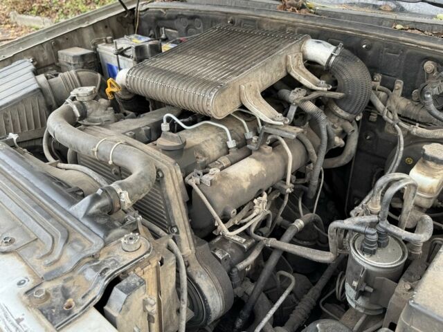 Серый Хендай Терракан, объемом двигателя 0 л и пробегом 200 тыс. км за 2200 $, фото 10 на Automoto.ua