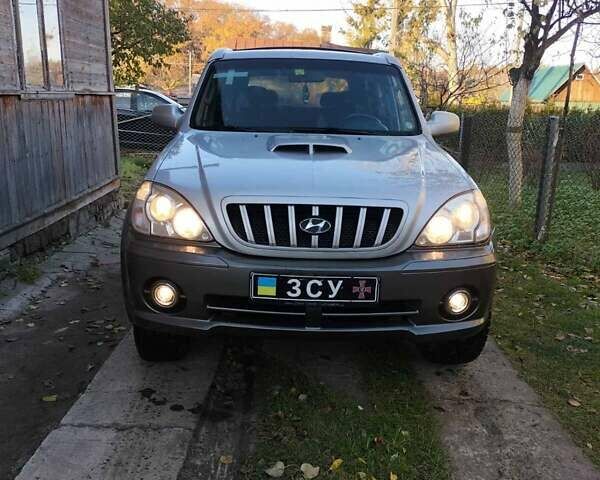 Синий Хендай Терракан, объемом двигателя 2.9 л и пробегом 200 тыс. км за 4900 $, фото 7 на Automoto.ua