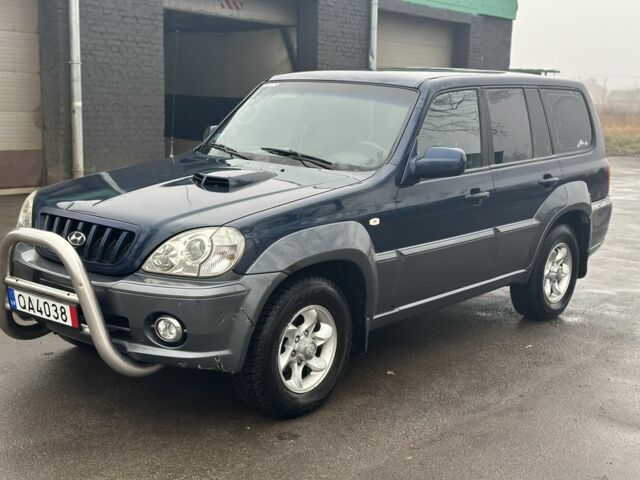 Синий Хендай Терракан, объемом двигателя 2.5 л и пробегом 218 тыс. км за 3500 $, фото 1 на Automoto.ua