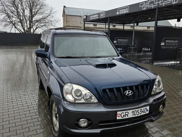 Синий Хендай Терракан, объемом двигателя 2.9 л и пробегом 195 тыс. км за 3200 $, фото 1 на Automoto.ua