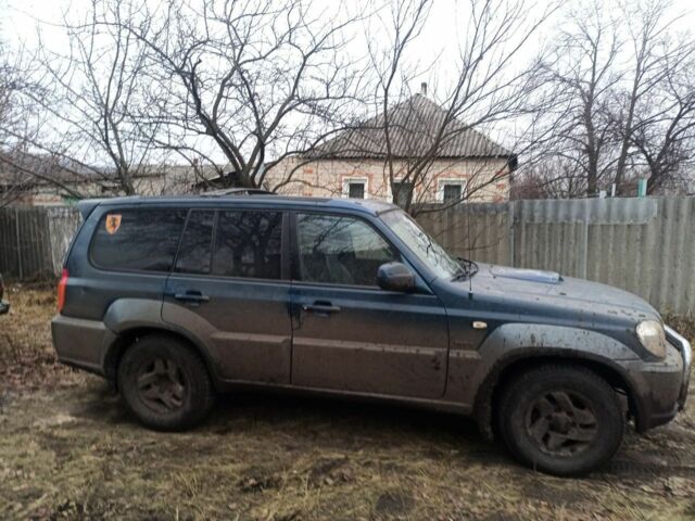 Синій Хендай Терракан, об'ємом двигуна 2.9 л та пробігом 160 тис. км за 3812 $, фото 1 на Automoto.ua