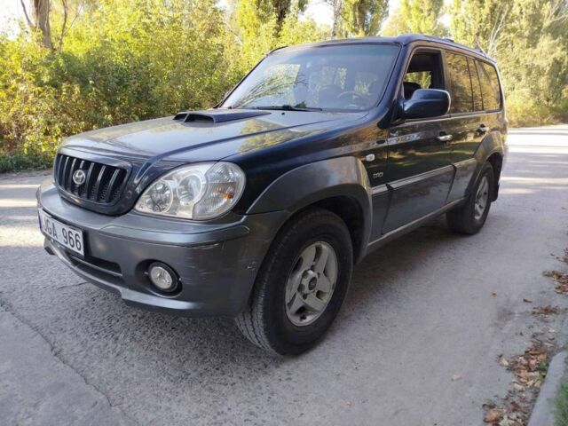 Синий Хендай Терракан, объемом двигателя 3 л и пробегом 333 тыс. км за 2999 $, фото 5 на Automoto.ua