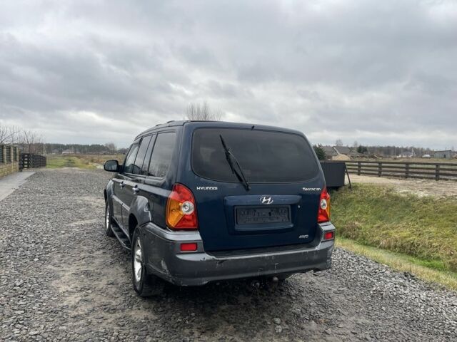 Синий Хендай Терракан, объемом двигателя 2.5 л и пробегом 330 тыс. км за 2000 $, фото 6 на Automoto.ua