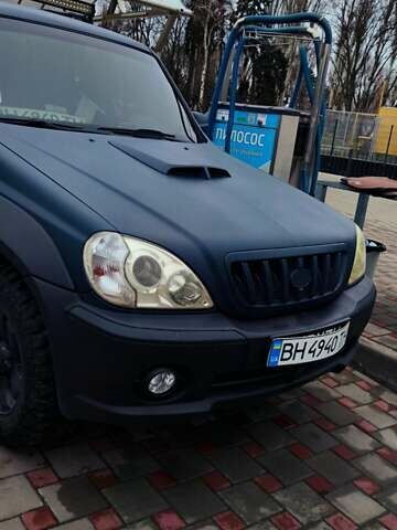 Синий Хендай Терракан, объемом двигателя 2.9 л и пробегом 380 тыс. км за 6000 $, фото 1 на Automoto.ua