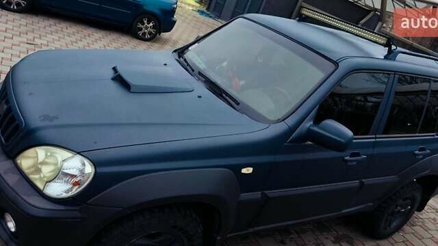 Синий Хендай Терракан, объемом двигателя 2.9 л и пробегом 380 тыс. км за 6000 $, фото 3 на Automoto.ua