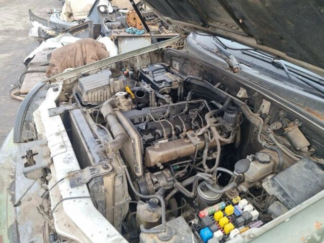 Зеленый Хендай Терракан, объемом двигателя 0 л и пробегом 230 тыс. км за 237 $, фото 6 на Automoto.ua