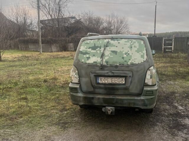 Зелений Хендай Терракан, об'ємом двигуна 0 л та пробігом 300 тис. км за 4300 $, фото 1 на Automoto.ua