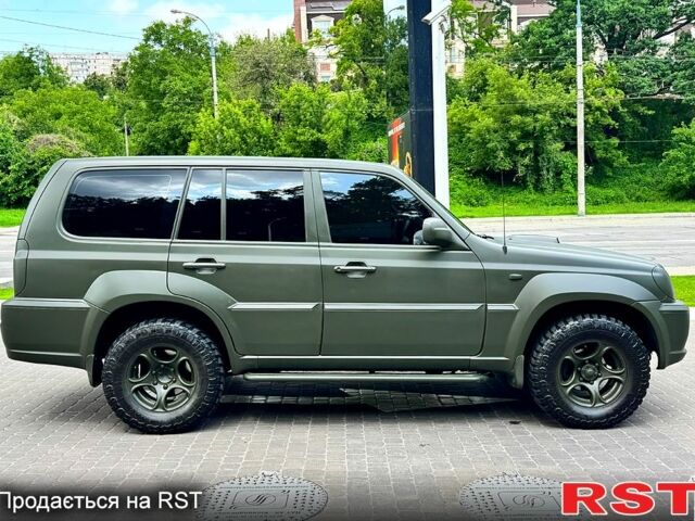 Зелений Хендай Терракан, об'ємом двигуна 2.5 л та пробігом 280 тис. км за 5500 $, фото 1 на Automoto.ua