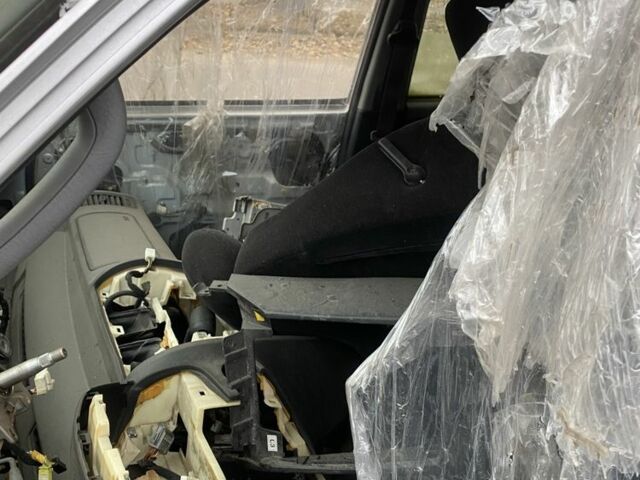 Хендай Терракан 2003 у Києві на Automoto.ua Зелений Хендай Терракан, об'ємом двигуна 2.9 л та пробігом 230 тис. км за 900 $, фото 3 на Automoto.ua