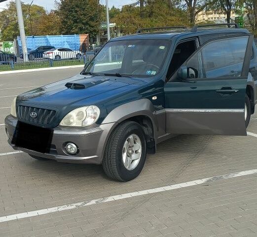 Хендай Терракан 2003 у Одесі на Automoto.ua Зелений Хендай Терракан, об'ємом двигуна 0 л та пробігом 228 тис. км за 7300 $, фото 1 на Automoto.ua