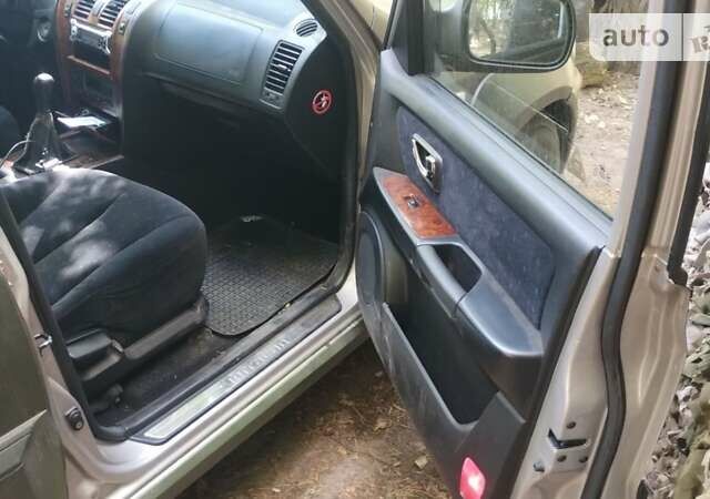 Зелений Хендай Терракан, об'ємом двигуна 2.9 л та пробігом 246 тис. км за 5500 $, фото 14 на Automoto.ua