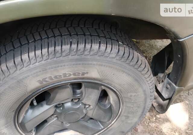 Зелений Хендай Терракан, об'ємом двигуна 2.9 л та пробігом 246 тис. км за 5500 $, фото 17 на Automoto.ua