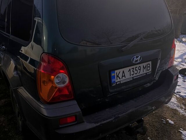 Зеленый Хендай Терракан, объемом двигателя 2.9 л и пробегом 300 тыс. км за 4700 $, фото 6 на Automoto.ua