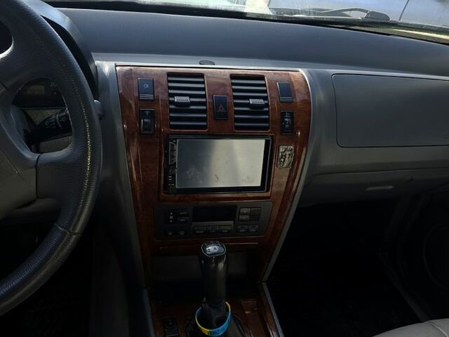 Зеленый Хендай Терракан, объемом двигателя 2.9 л и пробегом 300 тыс. км за 4700 $, фото 4 на Automoto.ua