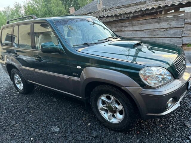 Зеленый Хендай Терракан, объемом двигателя 2.9 л и пробегом 252 тыс. км за 5600 $, фото 2 на Automoto.ua