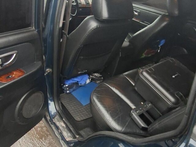 Зеленый Хендай Терракан, объемом двигателя 2.9 л и пробегом 300 тыс. км за 3800 $, фото 2 на Automoto.ua