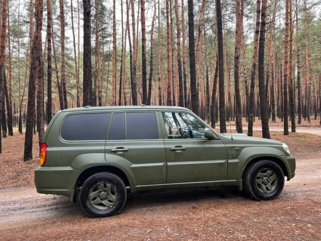 Зеленый Хендай Терракан, объемом двигателя 3 л и пробегом 229 тыс. км за 4200 $, фото 4 на Automoto.ua