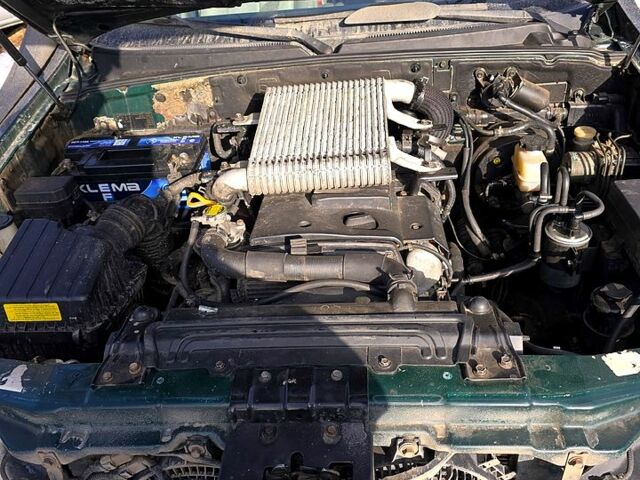 Зеленый Хендай Терракан, объемом двигателя 2.9 л и пробегом 300 тыс. км за 4700 $, фото 2 на Automoto.ua