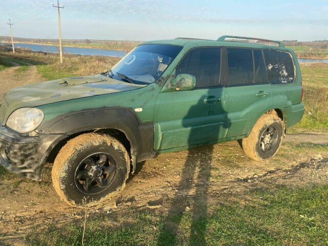 Зеленый Хендай Терракан, объемом двигателя 2.9 л и пробегом 126 тыс. км за 4500 $, фото 1 на Automoto.ua