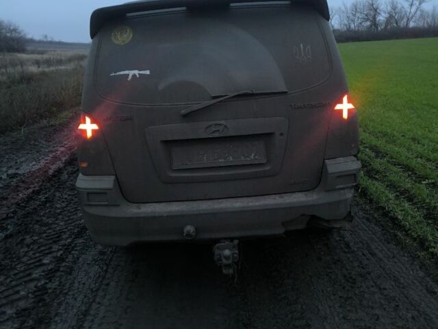 Зелений Хендай Терракан, об'ємом двигуна 0 л та пробігом 250 тис. км за 3500 $, фото 4 на Automoto.ua