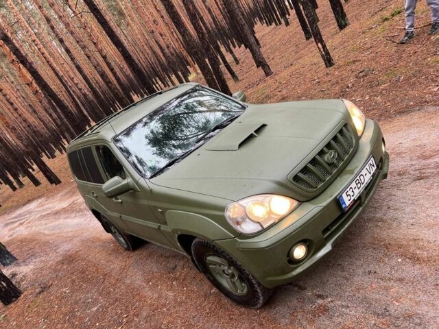 Зеленый Хендай Терракан, объемом двигателя 3 л и пробегом 229 тыс. км за 4200 $, фото 7 на Automoto.ua