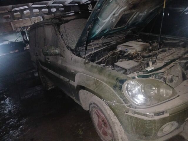 Хендай Терракан 2005 в Сумах на Automoto.ua Зеленый Хендай Терракан, объемом двигателя 0 л и пробегом 320 тыс. км за 1500 $, фото 5 на Automoto.ua