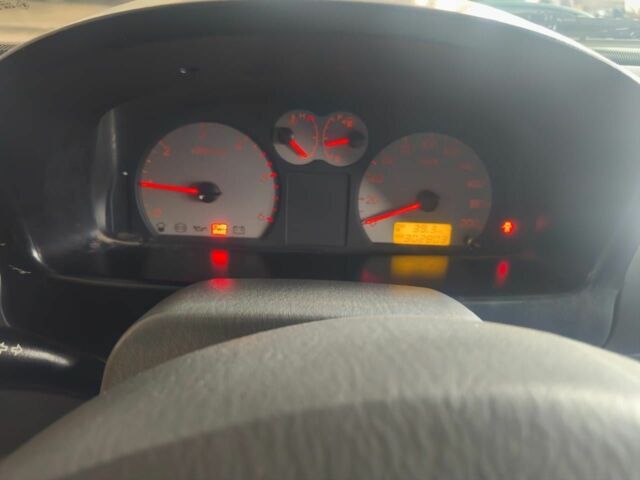 Зеленый Хендай Терракан, объемом двигателя 0 л и пробегом 200 тыс. км за 2700 $, фото 7 на Automoto.ua