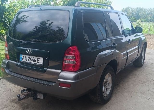 Зеленый Хендай Терракан, объемом двигателя 2.9 л и пробегом 334 тыс. км за 6750 $, фото 1 на Automoto.ua