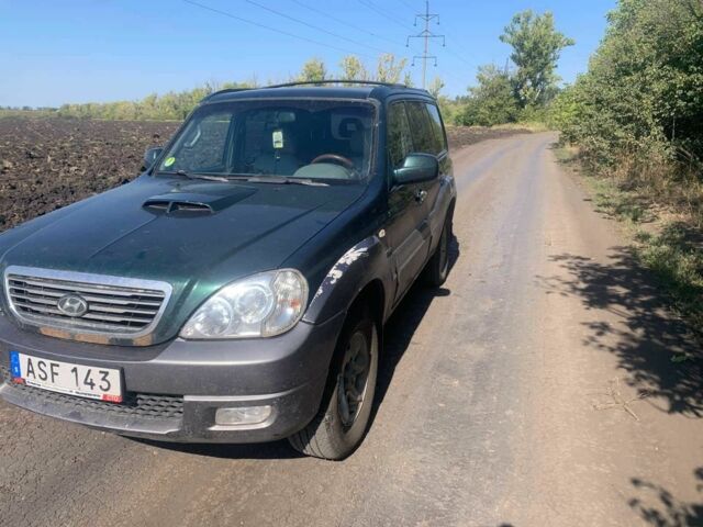Зеленый Хендай Терракан, объемом двигателя 2.9 л и пробегом 350 тыс. км за 3900 $, фото 6 на Automoto.ua