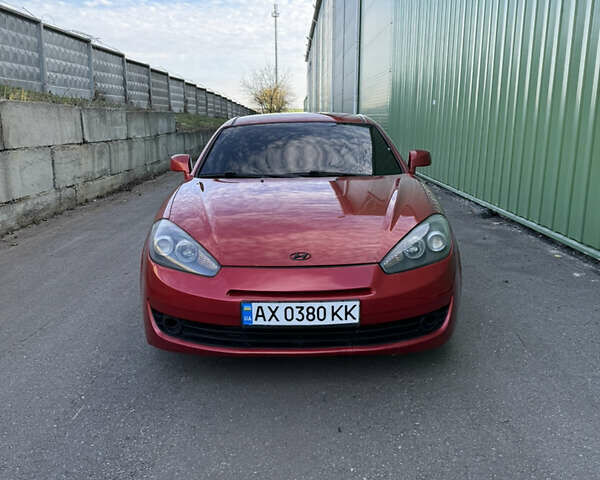 Красный Хендай Тибурон, объемом двигателя 1.98 л и пробегом 240 тыс. км за 5800 $, фото 12 на Automoto.ua
