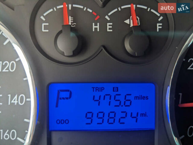 Сірий Хендай Тібурон, об'ємом двигуна 2 л та пробігом 166 тис. км за 6900 $, фото 6 на Automoto.ua