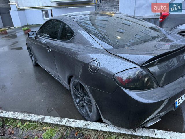 Серый Хендай Тибурон, объемом двигателя 1.98 л и пробегом 103 тыс. км за 7500 $, фото 2 на Automoto.ua