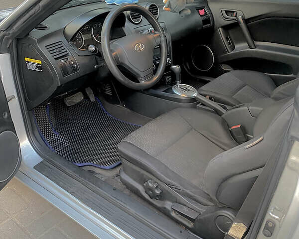 Хендай Тібурон 2007 у Черкасах на Automoto.ua Сірий Хендай Тібурон, об'ємом двигуна 1.98 л та пробігом 160 тис. км за 6000 $, фото 5 на Automoto.ua
