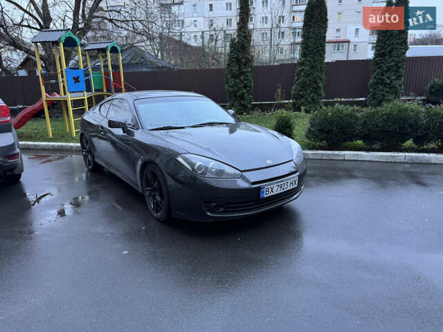 Серый Хендай Тибурон, объемом двигателя 1.98 л и пробегом 103 тыс. км за 7500 $, фото 3 на Automoto.ua