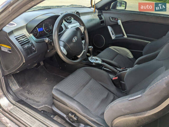 Серый Хендай Тибурон, объемом двигателя 2 л и пробегом 101 тыс. км за 7500 $, фото 1 на Automoto.ua